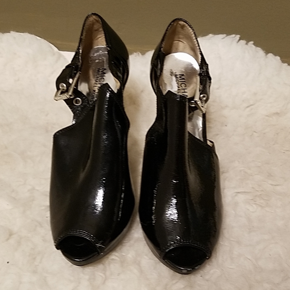 MICHAEL KORS SHOES